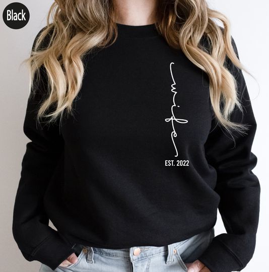 Discover Mr and Mrs Just Married Matching Shirts
