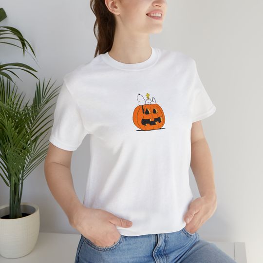 Discover Charlie Brown Snoopy Great Pumpkin Halloween Fall T-Shirt