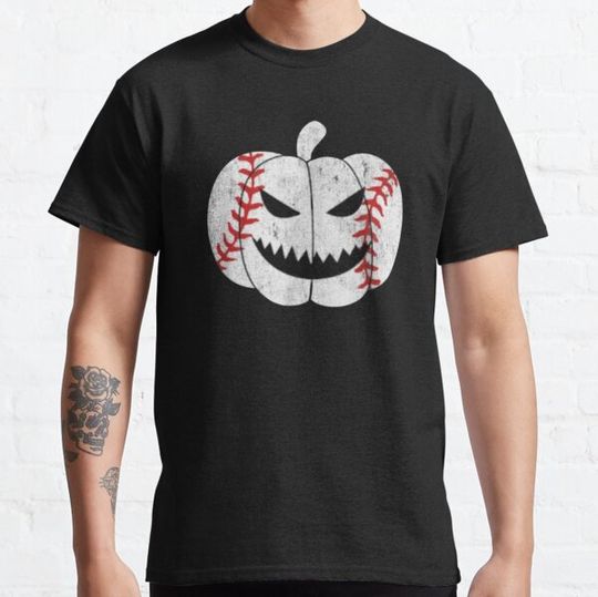 Discover Baseball Player Scary Pumpkin Vintage Costume Halloween, Funny Gift For freinds And Baseball Lover For Halloween Day. T-shirts