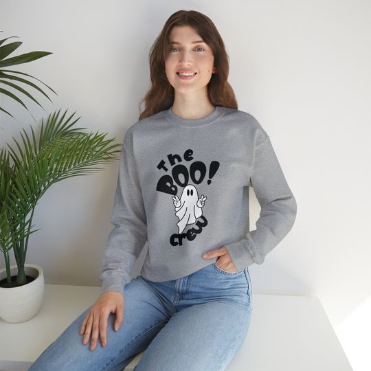 Discover Eye-Catching Halloween Ghost Shirt - Spooky Theme