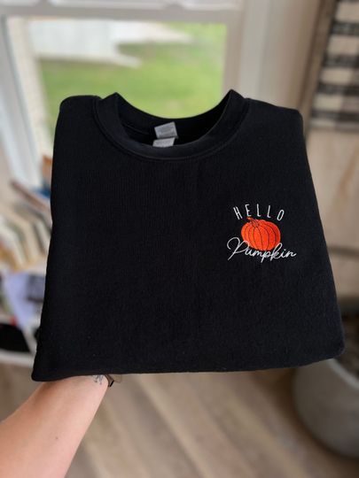 Discover Hello Pumpkin Embroidered Crew Neck Sweatshirt for Fall