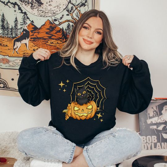 Discover Pumpkin Design Black Cat Sweatshirt - Halloween Gift for Cat Lovers