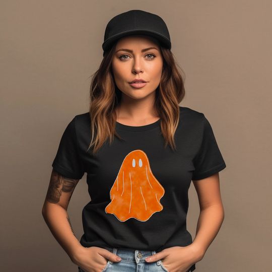 Discover Ghost t-shirt for Halloween Unisex made from organic cotton, sustainable shirt, cool design, line art graphic top, funny t-shirt as a gift