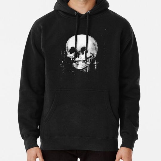 Discover Woman with Halloween Skull Reflection In Mirror Hoodies
