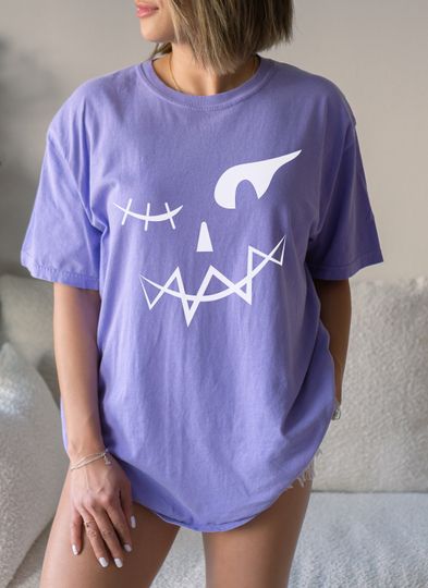 Discover Cute Jack O' Lantern Faces Crewneck Halloween Shirt with Fall Theme