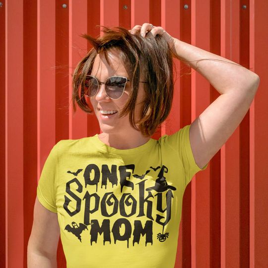Discover One Spooky Mom Halloween Unisex T-Shirt