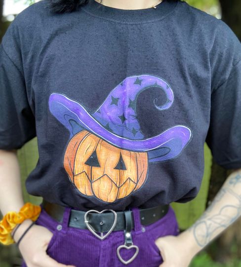 Discover Pumpkin Witch Halloween Unisex Small Medium Large XL XXL Black T-shirt | clothes, gift