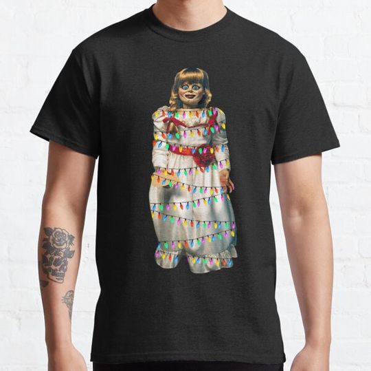 Discover Horror Christmas Dolly T-shirts