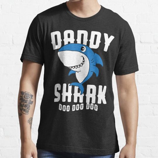 Discover Daddy Shark Father Grandpa Halloween Christmas T-shirts