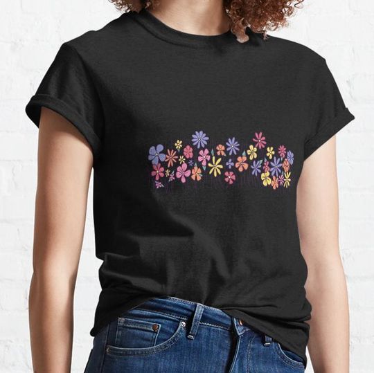 Discover Flower field T-shirts