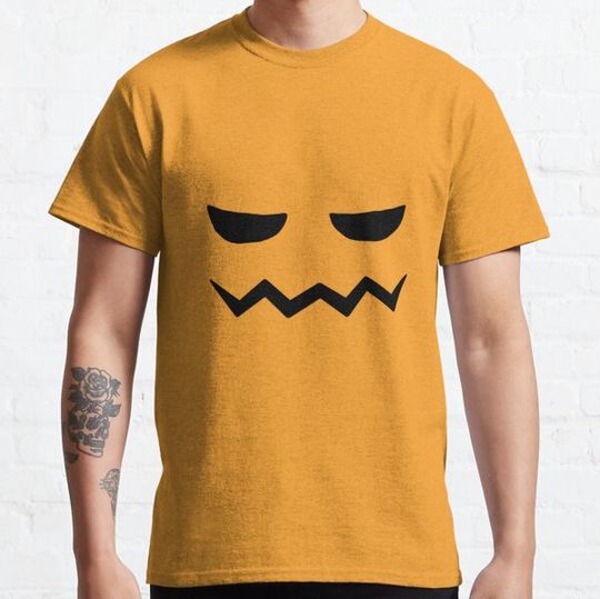 Discover Jack o Lantern crooked smile black T-shirts