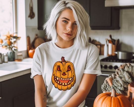 Discover Angry Pumpkin Face Halloween T-Shirt