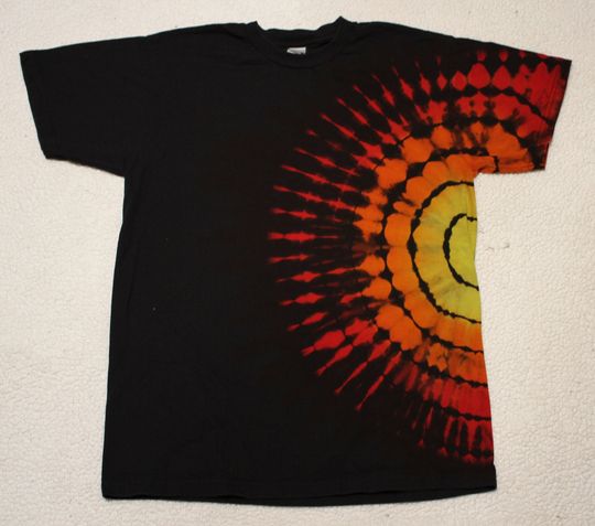 Discover Medium Reverse Sun Tie Dye Tee