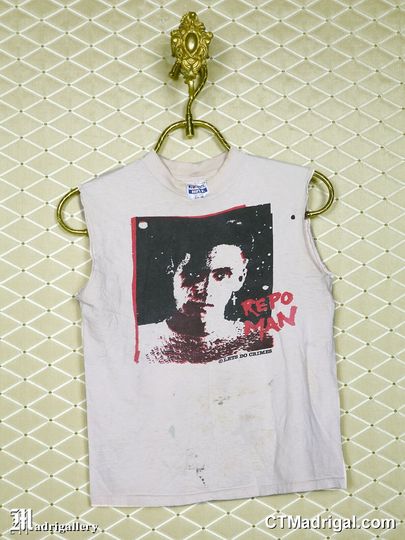 Discover REPO MAN t-shirt vintage rare white tee shirt cult horror punk Clockwork Orange They Live Terminator Thing Bladerunner Sci-Fi movie thrashed