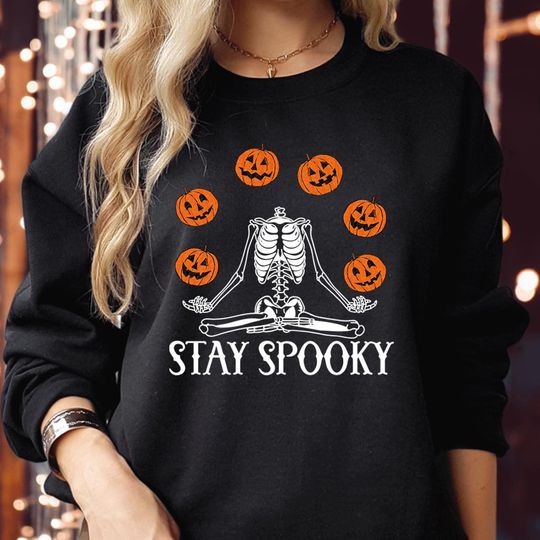 Discover SWEATSHIRT (1952) Stay Pumpkin Season  Spooky Season Halloween Vibes Jack Coffee Drinking Horror Scary Thanksgiving Costume Boys Girls gift