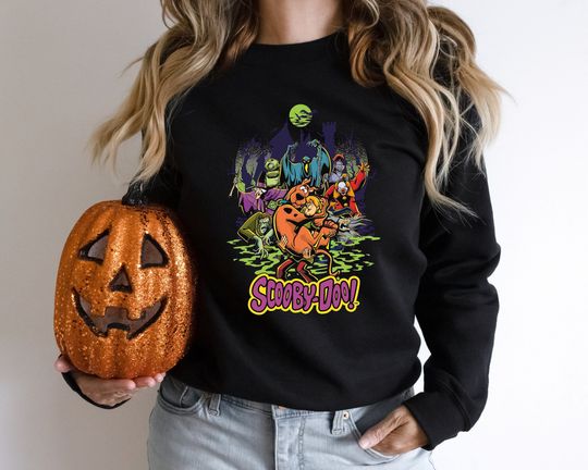 Discover Spooky Vintage Scooby Doo Halloween Hoodie
