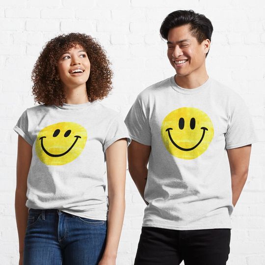 Discover Vintage Smile Face Classic T-Shirt