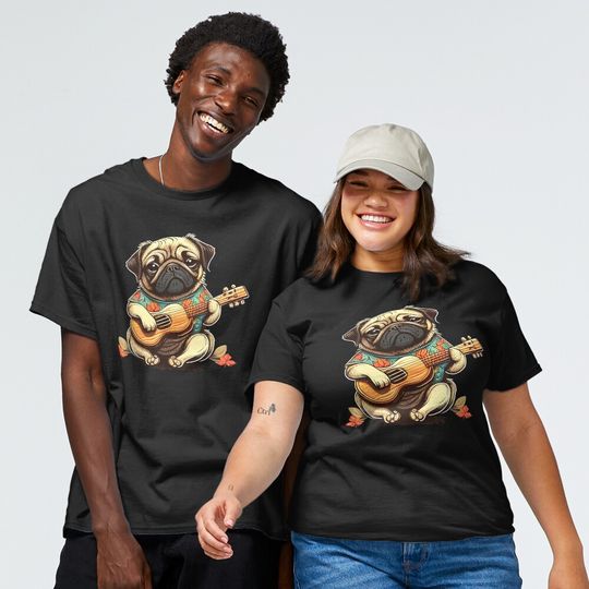 Discover Cute Pug Dog Playing Ukulele Classic T-Shirt