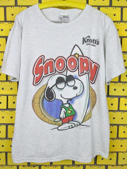 Discover Vintage 90s Snoopy Knotts Berry Farm T-Shirt