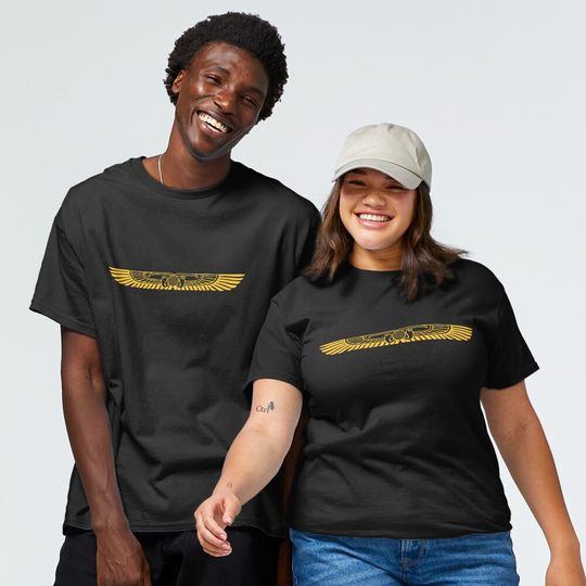 Discover Egyptian winged sun disc Classic T-Shirt