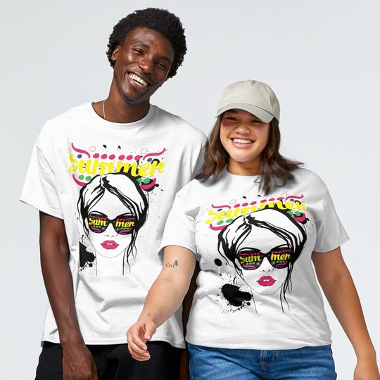 Discover Illustration Fashion Girl Face With Sunglasses Summer Classic T-Shirt