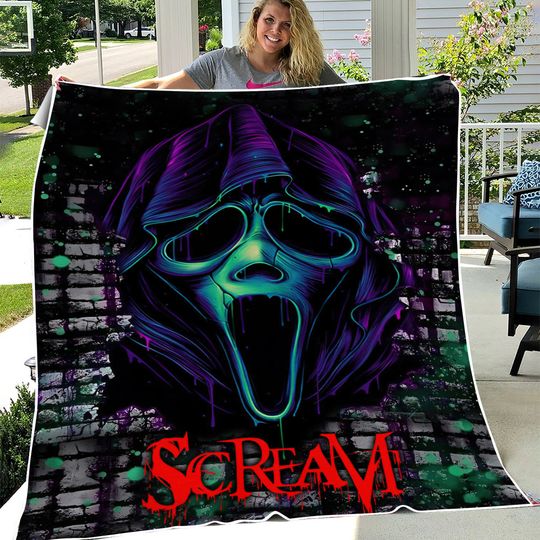 Discover Scream Ghostface Fleece Blanket