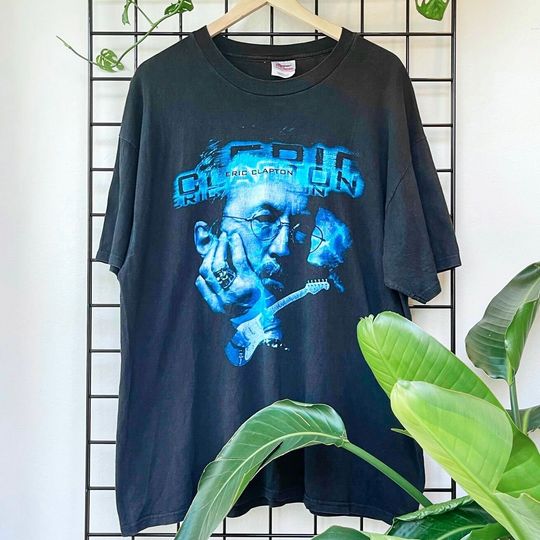 Discover Vintage 1998 Eric Clapton World Tour T-Shirt