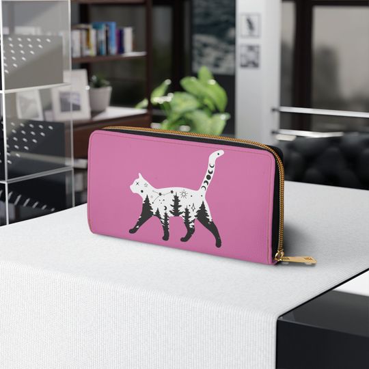 Discover Zip Around Wallet/cat/mountains