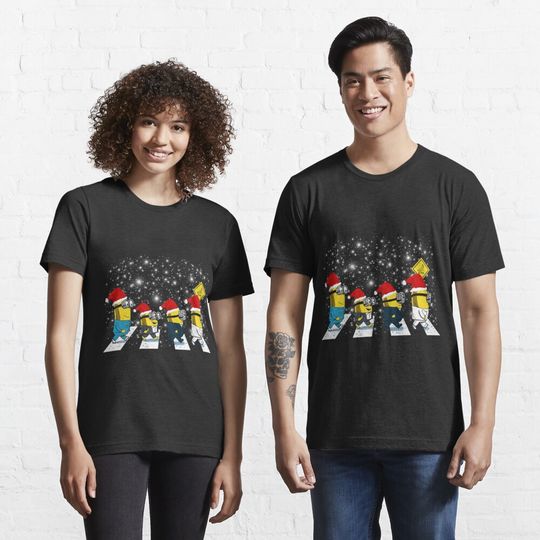 Discover Minions Walk In Christmas Essential T-Shirt