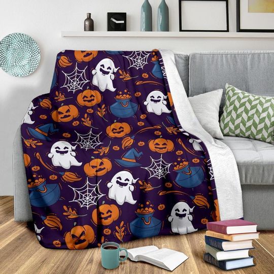 Discover Halloween Throw Fleece Blanket for Adults and Kids