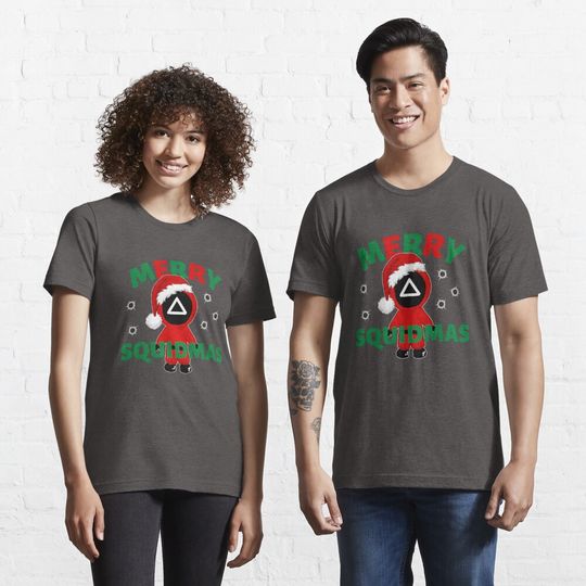 Discover Merry sq Masks Christmas Essential T-Shirt