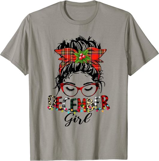 Discover Messy Bun December Girl Christmas Lights Birthday T-Shirt