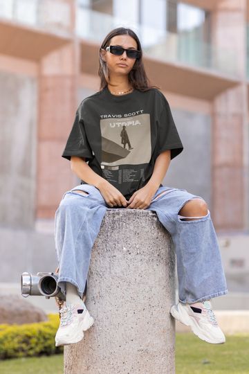 Discover Vintage and Y2K-Inspired Travis Utopia Album Tour T-shirt