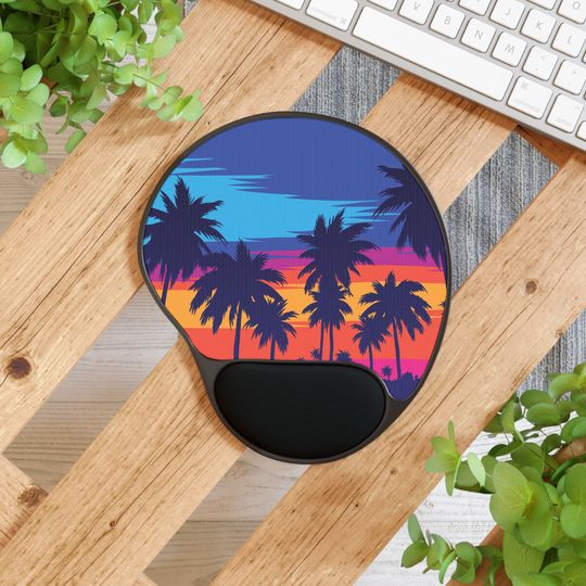 Discover Mouse Pad With Wrist Rest