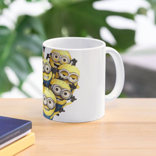 Discover Funny Minions Smile Coffee Mug