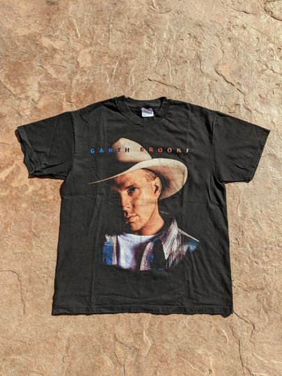 Discover Vintage 90's 1996 Garth Brooks Concert Tour Band Tshirt Hat