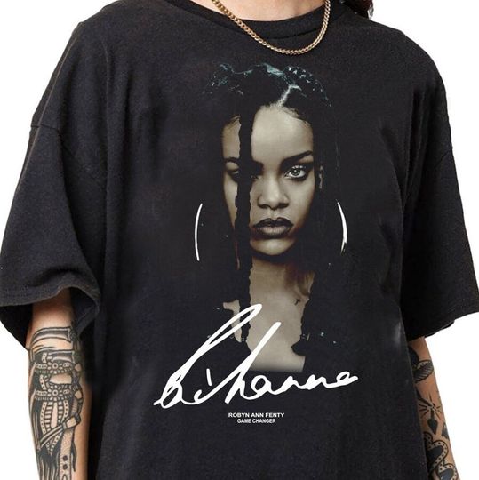 Discover Vintage 90s Rihanna Hip Hop Unisex T-Shirt