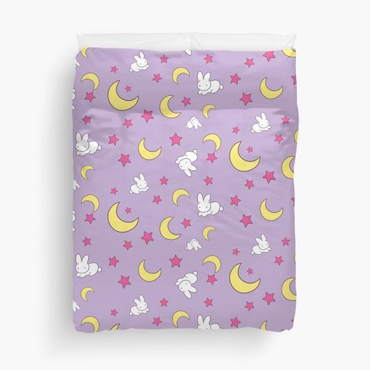 Discover Usagi Sailor Moon Duvet Cover
