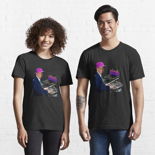Discover Frank Sinatra Mugshot Essential T-Shirt