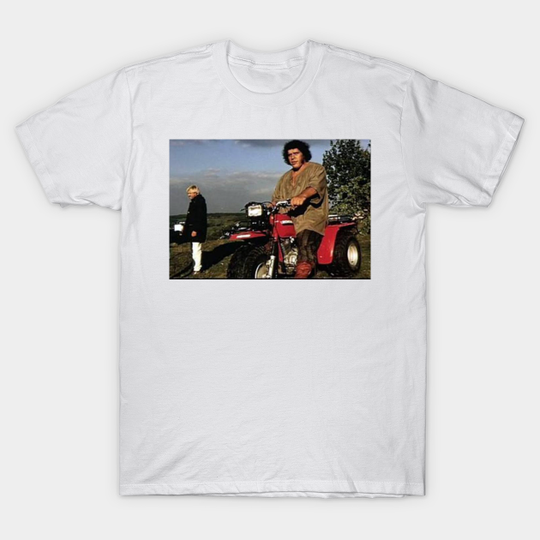 Discover Fezzik On Set - The Princess Bride - T-Shirt