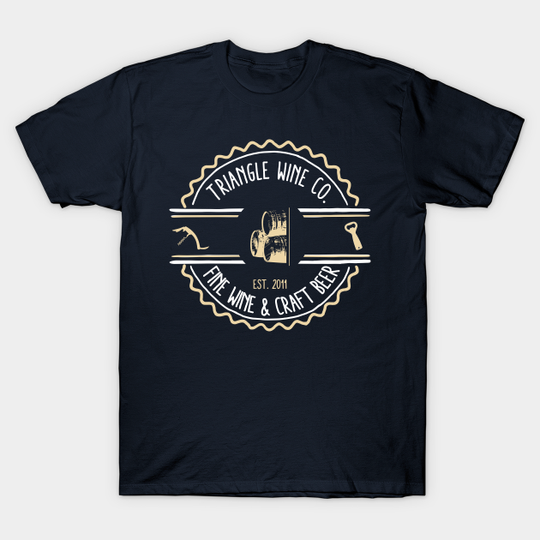 Discover Triangle Wine Company Round Vintage (white) - Wine Lover Gifts - T-Shirt