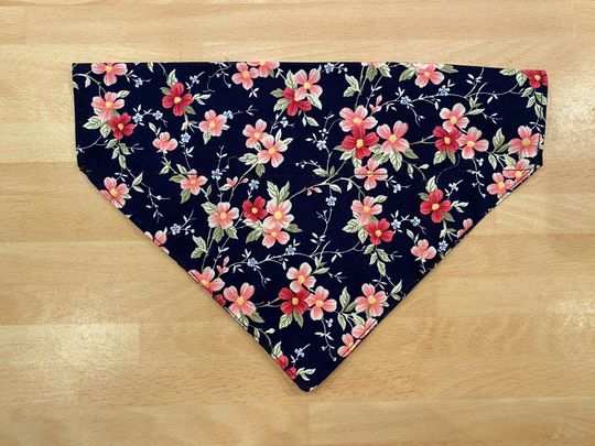 Discover Navy Daisy dog bandana | collar bandana