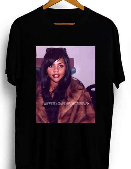 Discover Lil Kim T-Shirt