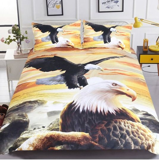 Discover Eagle Bedding Set