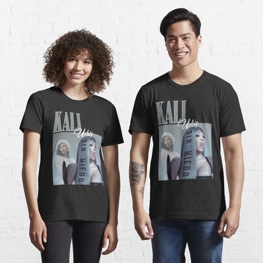 Discover Kali Uchis Vintage ‘90s Hip-Hop Graphic T-Shirt