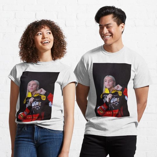 Discover young miko Classic T-Shirt
