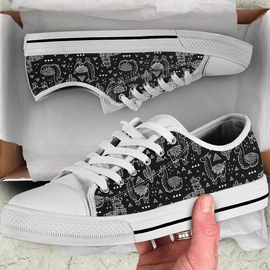 Discover Llama Lovers Women's Low Top Sneaker