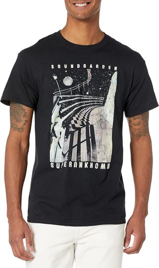 Discover FEA Men's Soundgarden Superunknown Glow in The Dark T-Shirt