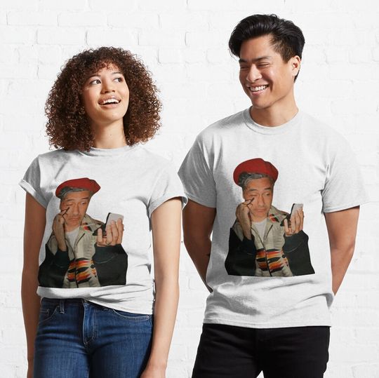 Discover taika waititi doing his makeup Classic T-Shirt