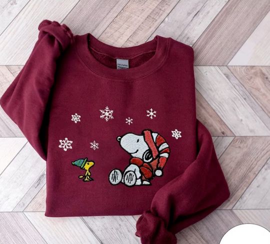 Discover Charlie Brown Snoopy Christmas Embroidered Sweatshirt